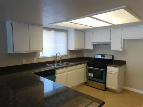 44948 Logue Ave, Lancaster, CA 93535 photo 7