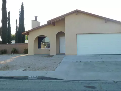 44948 Logue Ave, Lancaster, CA 93535 photo 2