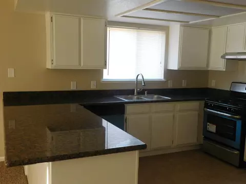 44948 Logue Ave, Lancaster, CA 93535 photo 8