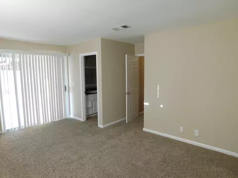 44948 Logue Ave, Lancaster, CA 93535 photo 25