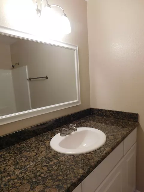 44948 Logue Ave, Lancaster, CA 93535 photo 21