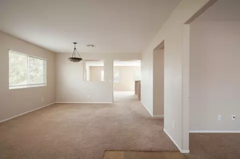 45238 Spahn Ln, Lancaster, CA 93535 photo 3