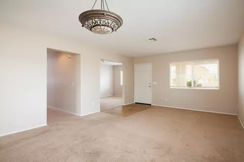 45238 Spahn Ln, Lancaster, CA 93535 photo 4