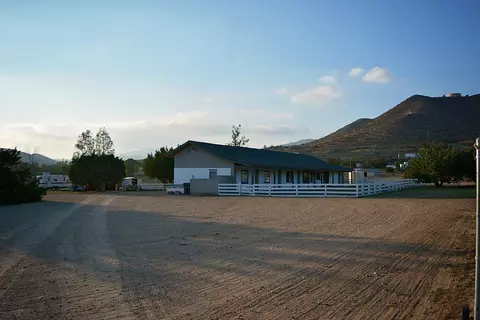 32905 Malinta Ave, Acton, CA 93510 photo 2