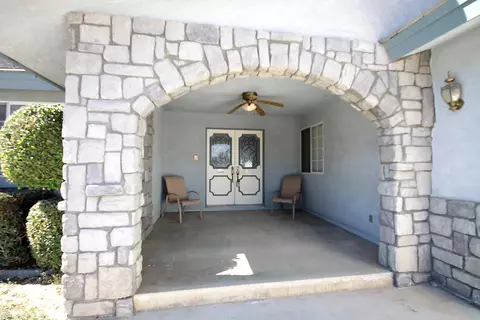 43259 Sinnott St, Lancaster, CA 93536 photo 2