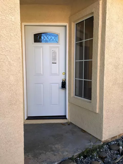 648 Avenue J-11 E, Lancaster, CA 93535 photo 2