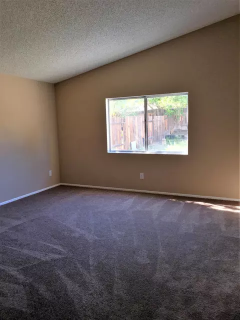 648 Avenue J-11 E, Lancaster, CA 93535 photo 8