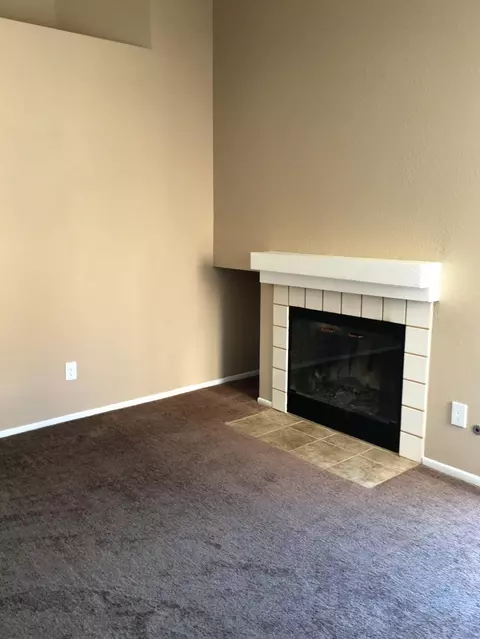 648 Avenue J-11 E, Lancaster, CA 93535 photo 3