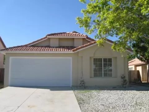 648 Avenue J-11 E, Lancaster, CA 93535 photo 1