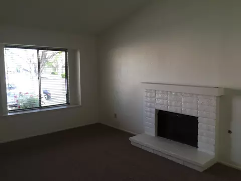37129 32nd St, Palmdale, CA 93550 photo 6