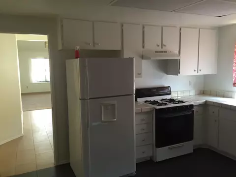37129 32nd St, Palmdale, CA 93550 photo 4