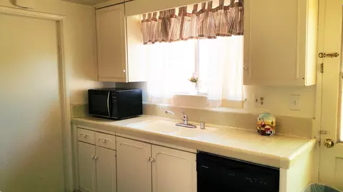 37834 26th St E, Palmdale, CA 93550 photo 3
