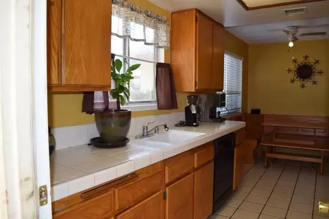 37456 Birch Tree Ln, Palmdale, CA 93550 photo 13