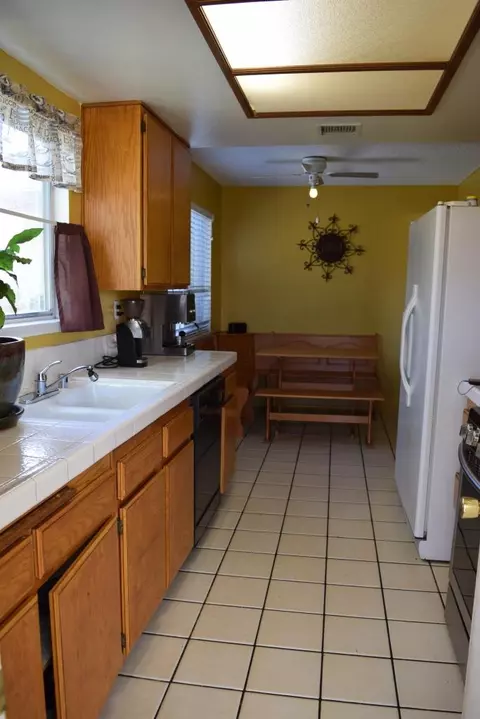 37456 Birch Tree Ln, Palmdale, CA 93550 photo 12