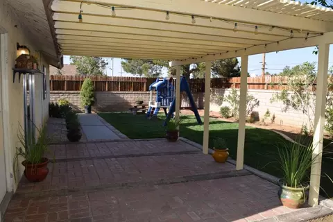 37456 Birch Tree Ln, Palmdale, CA 93550 photo 39