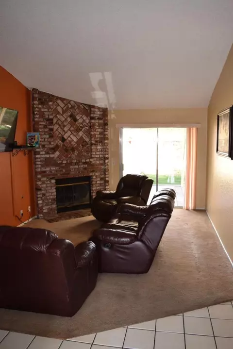 37456 Birch Tree Ln, Palmdale, CA 93550 photo 5