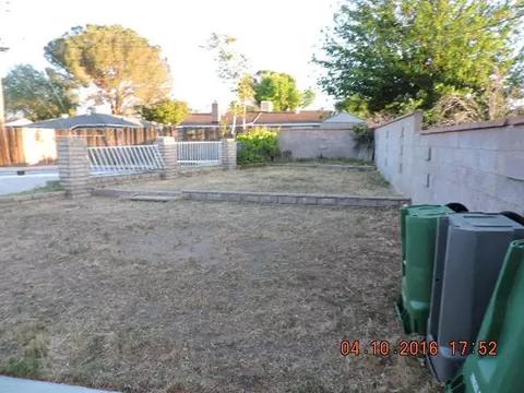 1412 Kettering St W, Lancaster, CA 93534 photo 9