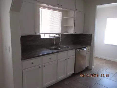 43312 6th St E, Lancaster, CA 93535 photo 4