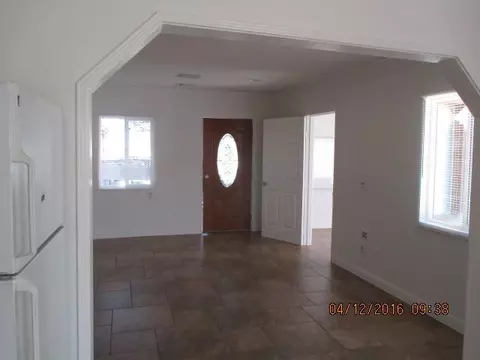 43312 6th St E, Lancaster, CA 93535 photo 2