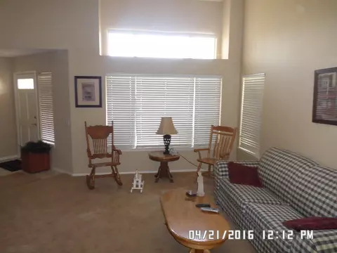 36728 Copper Ln, Palmdale, CA 93550 photo 3