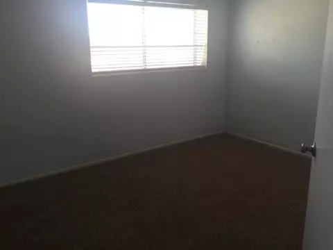 43817 Fallon Dr, Lancaster, CA 93535 photo 9