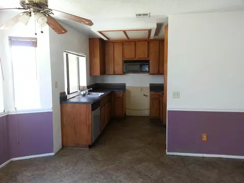 551 Kettering St E, Lancaster, CA 93535 photo 5