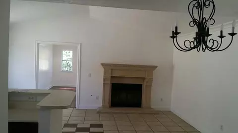 37050 29th Pl E, Palmdale, CA 93550 photo 2
