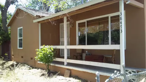38473 4th St E, Palmdale, CA 93550 photo 1
