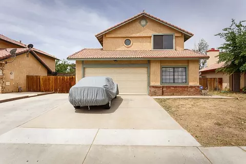 44921 Caboose Dr, Lancaster, CA 93535 photo 1