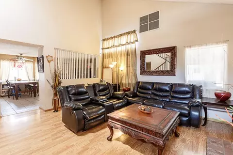 44921 Caboose Dr, Lancaster, CA 93535 photo 3