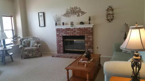 4131 Adobe Dr, Palmdale, CA 93552 photo 6