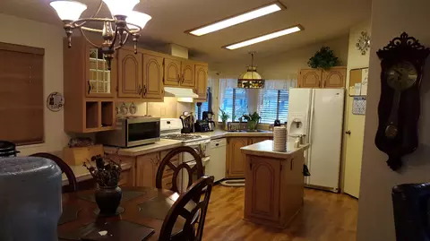 45465 25th St E #233, Lancaster, CA 93535 photo 4