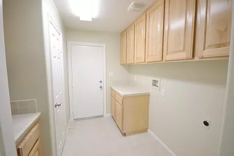 5722 Monaco Dr, Palmdale, CA 93552 photo 13