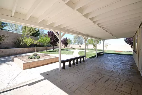 5722 Monaco Dr, Palmdale, CA 93552 photo 32