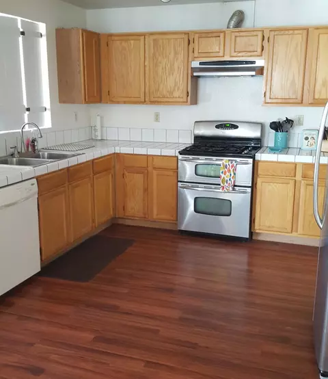 43248 32nd St E, Lancaster, CA 93535 photo 9