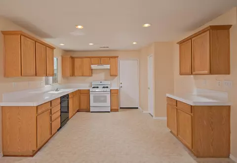 2803 Dolomite Ave, Palmdale, CA 93550 photo 10