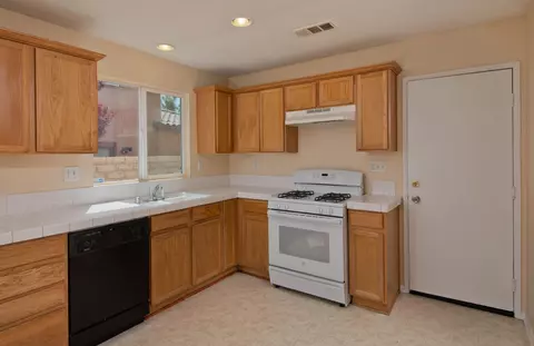 2803 Dolomite Ave, Palmdale, CA 93550 photo 11