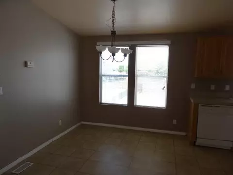 3827 Avenue T4 E, Palmdale, CA 93550 photo 9