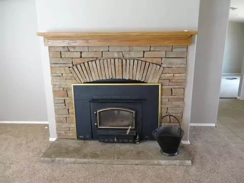 3827 Avenue T4 E, Palmdale, CA 93550 photo 3