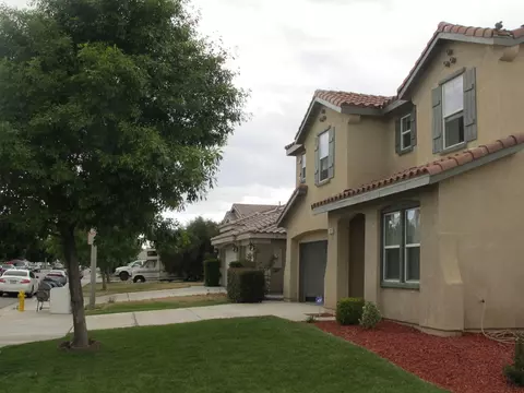 2125 Benfar Dr, Lancaster, CA 93535 photo 2