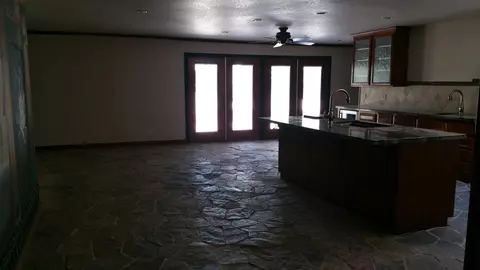 43057 6th St, Lancaster, CA 93535 photo 20