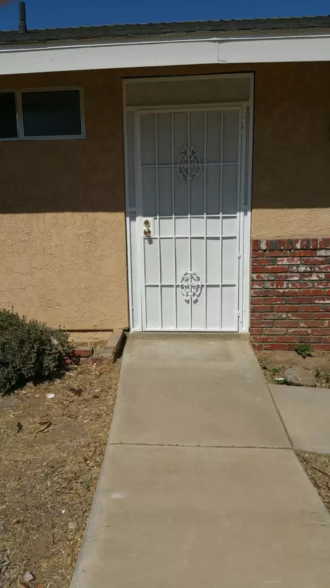 43057 6th St, Lancaster, CA 93535 photo 9