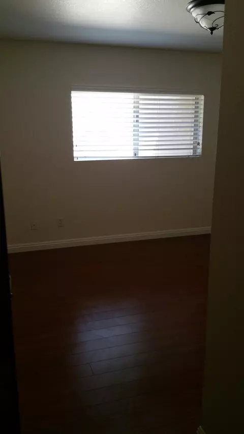 43057 6th St, Lancaster, CA 93535 photo 43