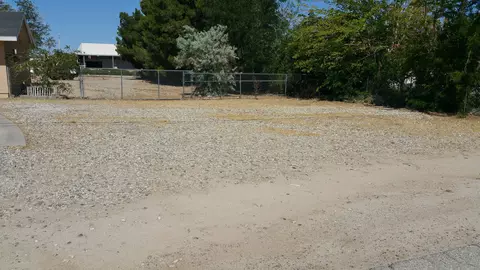 43057 6th St, Lancaster, CA 93535 photo 6