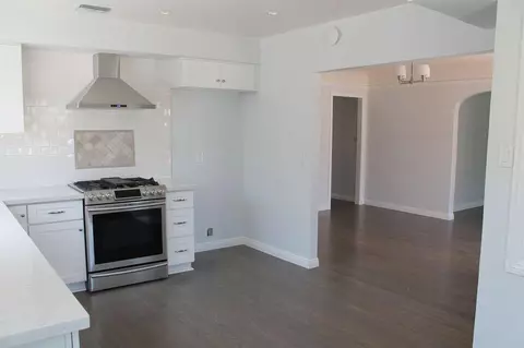 704 Arden Ave, Glendale, CA 91202 photo 2