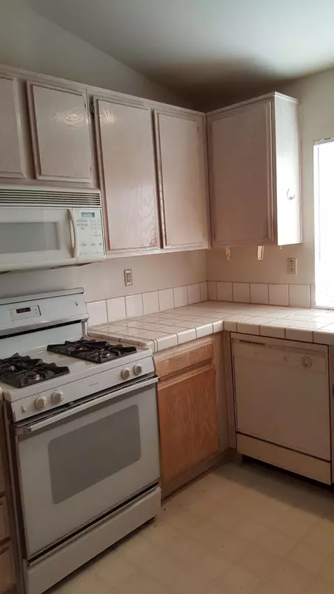 35918 55 Th St E, Palmdale, CA 93552 photo 4