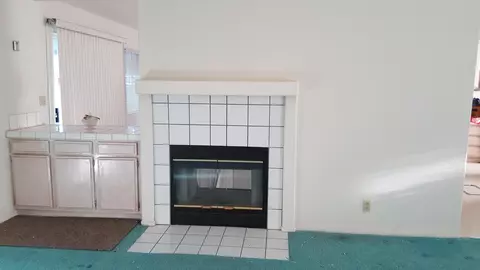 35918 55 Th St E, Palmdale, CA 93552 photo 2