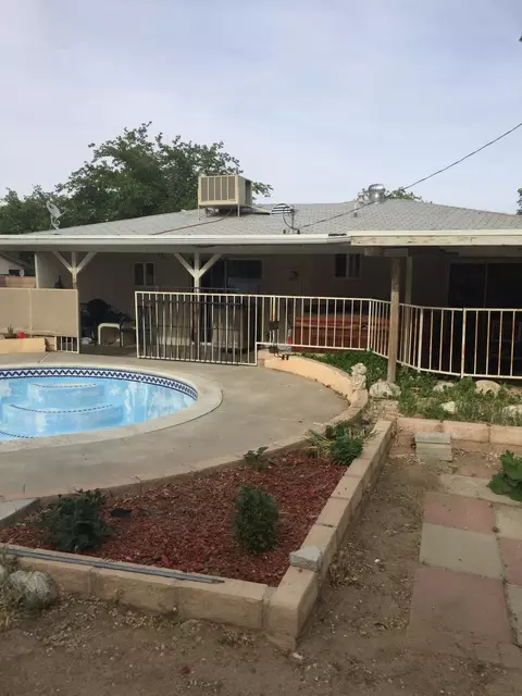 37425 Larkin Ave, Palmdale, CA 93550 photo 3