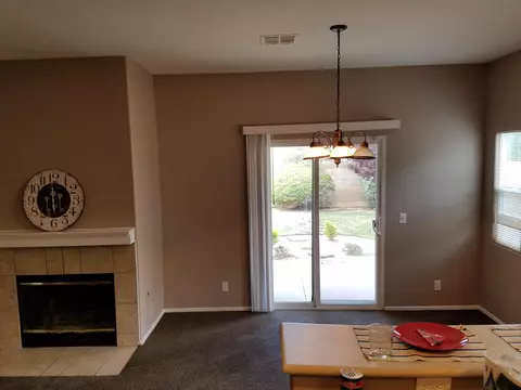 43915 Gingham Ave, Lancaster, CA 93535 photo 7