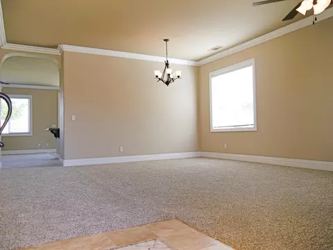 6129 K1 Ave W, Lancaster, CA 93536 photo 3